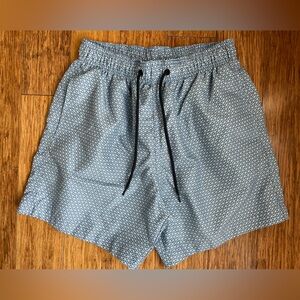 H &M boys swim trunks size XS Blue. 1508